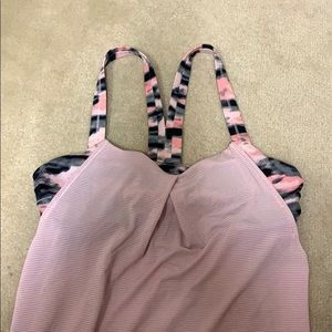 Lululemon tank with bra. Size 10. GUC